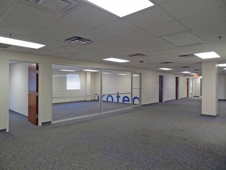 More Photos Of 1311-1319 Pineview Dr, Morgantown Medical For Lease