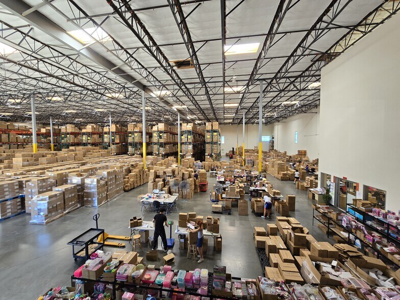 More Photos Of 510 S Magnolia Ave, Ontario Warehouse For Sale