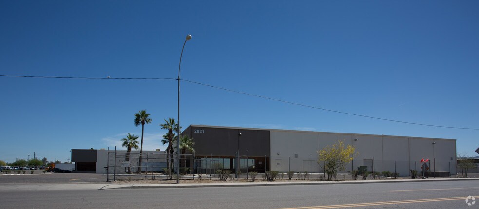 More Photos Of 4215 W Lower Buckeye Rd, Phoenix Warehouse For Lease