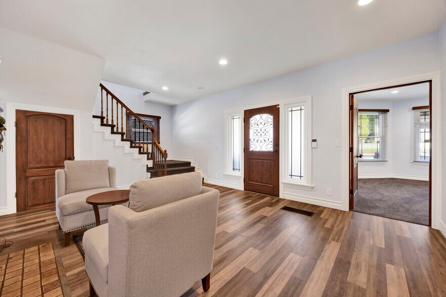 More Photos Of 620 W Foothill Blvd, Monrovia Office For Sale