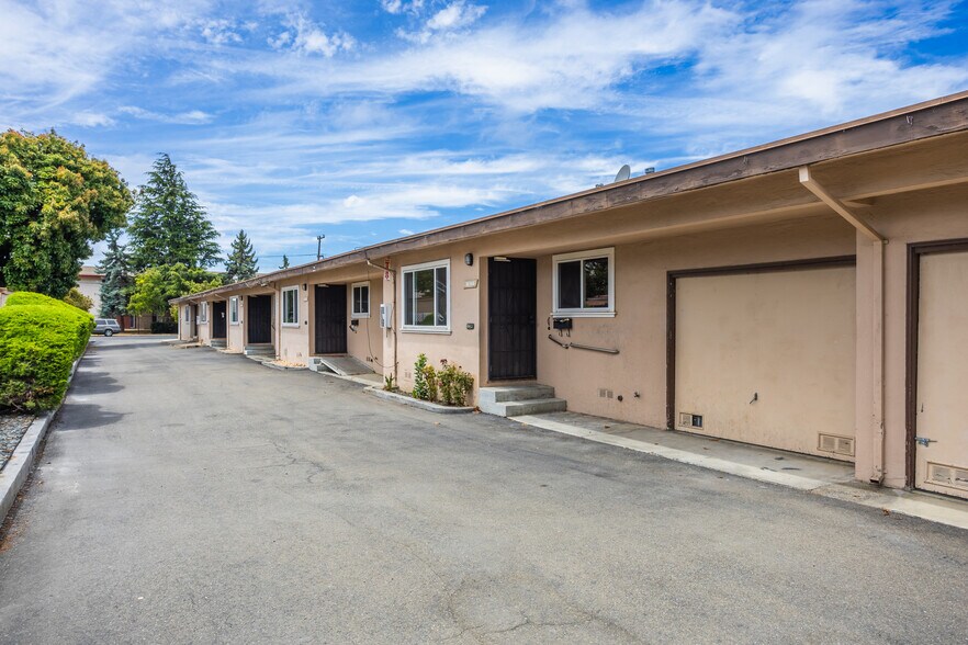 More Photos Of 16118-16152 Mateo St, San Leandro Apartments For Sale