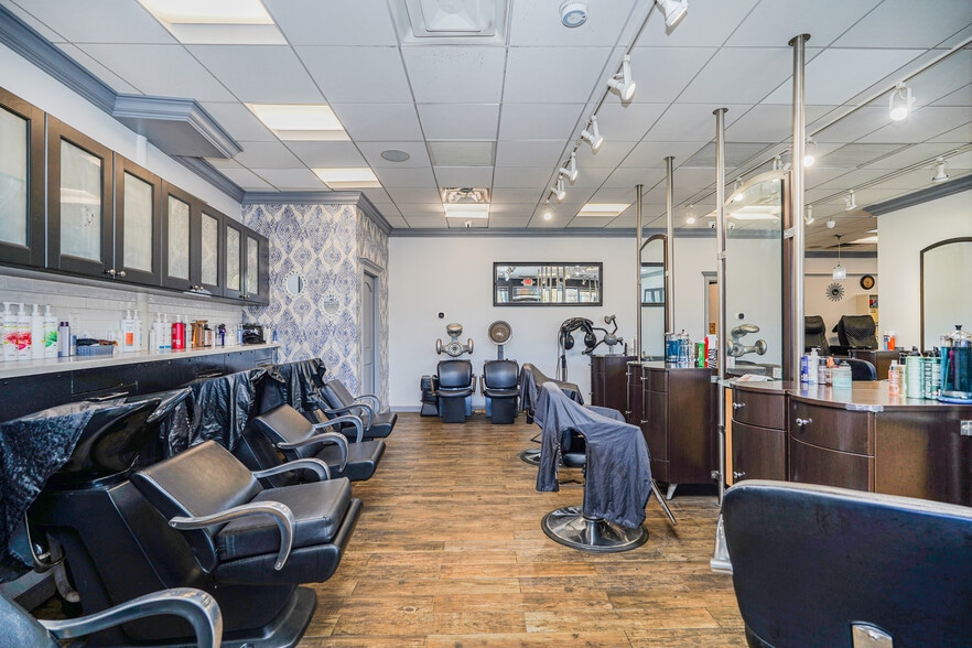More Photos Of 1605 Forest Ave, Staten Island Storefront Retail Office For Sale