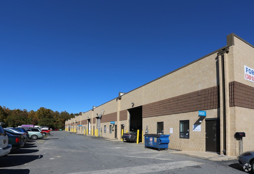 More Photos Of 6820-6832 Distribution Dr, Beltsville Warehouse For Lease