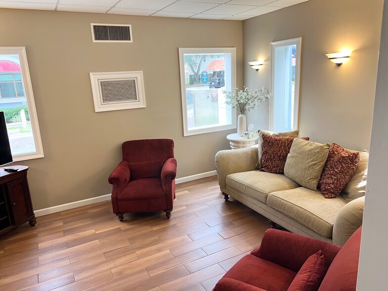 More Photos Of 2210 S Macdill Ave, Tampa Office For Sale