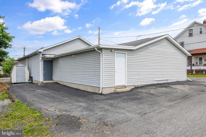 More Photos Of 140 S Market St, Elysburg Office For Sale