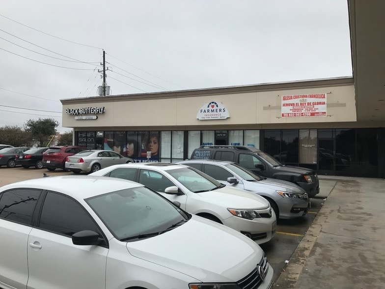 More Photos Of 17036-17038 W Little York Rd, Houston Storefront For Lease