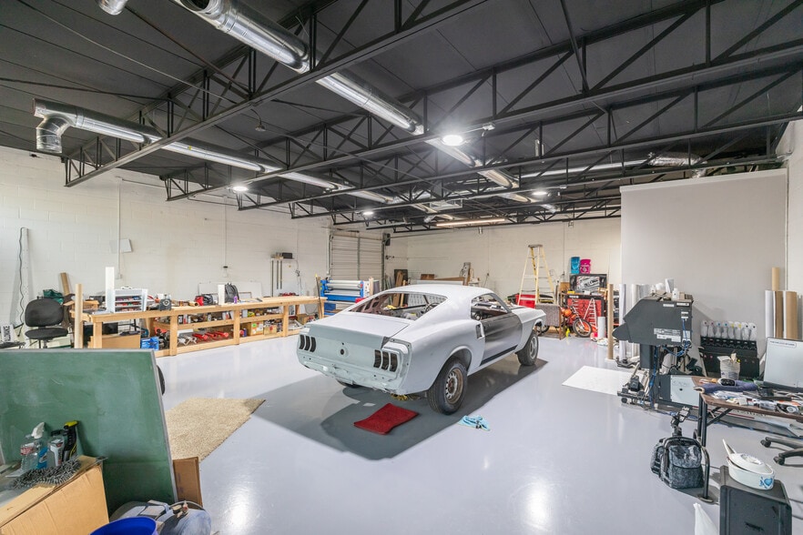 More Photos Of 509 S Treadaway Blvd, Abilene Flex For Sale