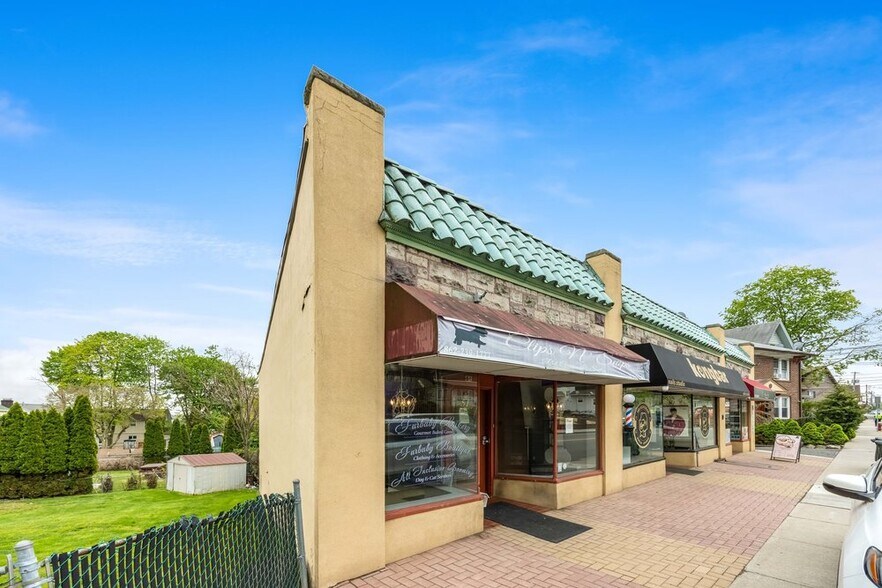 More Photos Of , Clifton Unknown For Sale