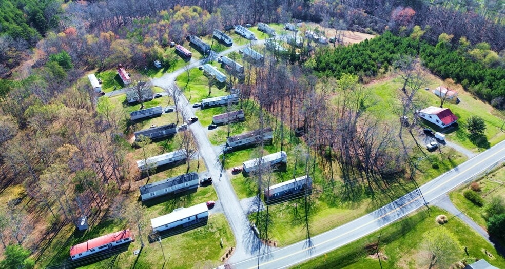 More Photos Of 1841 Grit Rd, Hurt Manufactured Housing Mobile Home Park For Sale