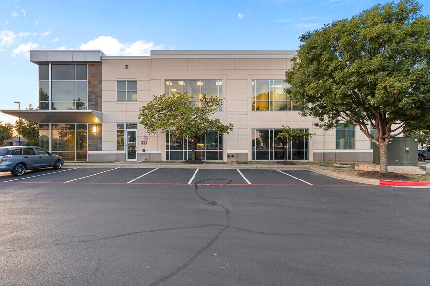 More Photos Of 2300 Greenhill Dr, Round Rock Office For Sale