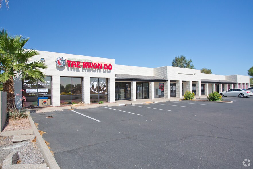 More Photos Of 17224 N 43rd Ave, Glendale Storefront Retail Office For Lease