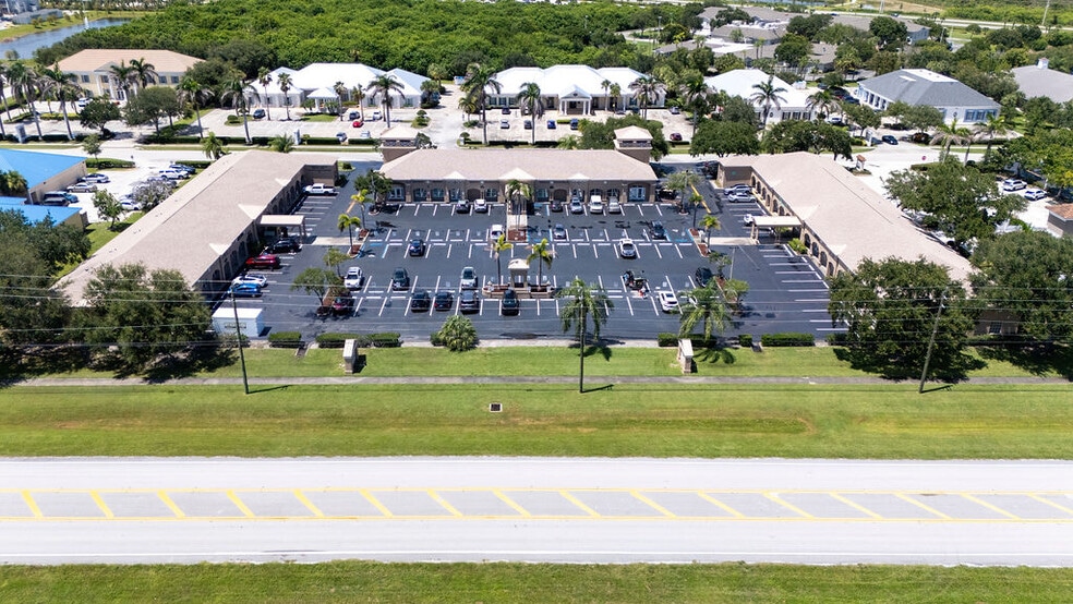 More Photos Of 923-931 37th Pl, Vero Beach Medical For Lease