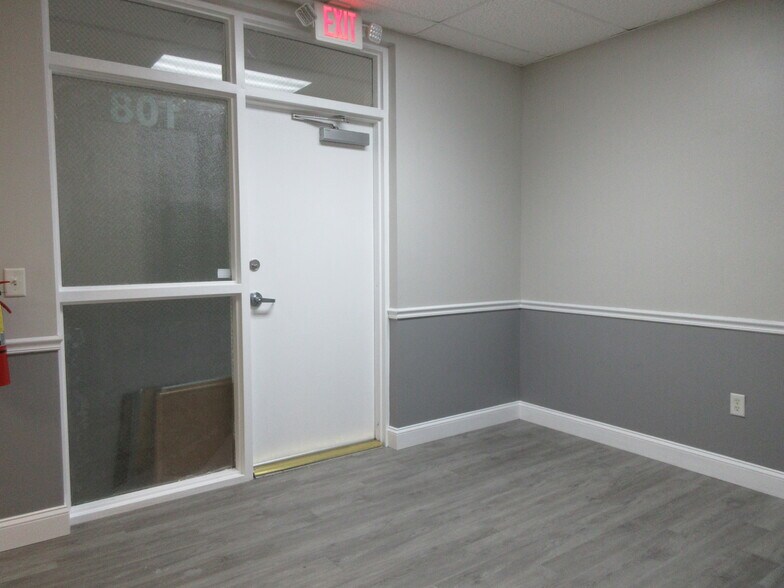 More Photos Of 540 NW University, Port Saint Lucie Office Residential For Sale