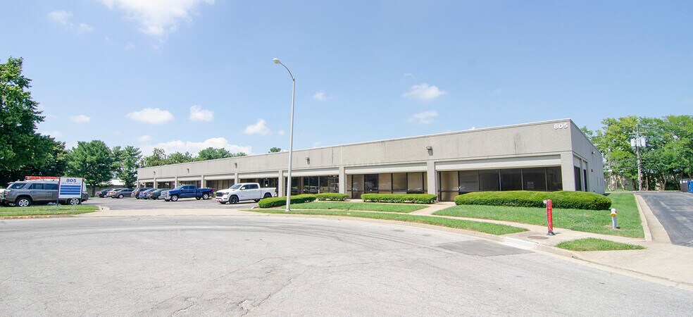 More Photos Of 1051 Newtown Pike, Lexington Unknown For Lease