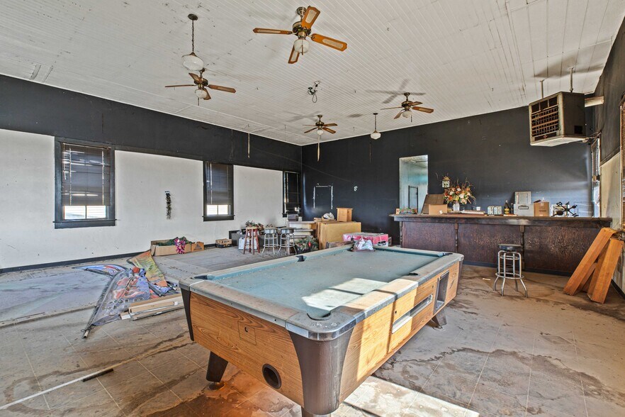 More Photos Of 30048 Yosemite Blvd, La Grange Bar For Sale