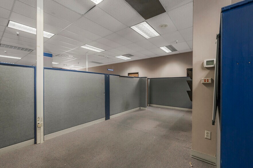 More Photos Of 400 E Park Ave, Chico Office For Sale