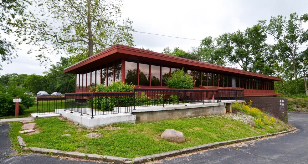 Primary Photo Of 1375 Dublin Rd, Columbus Office For Sale