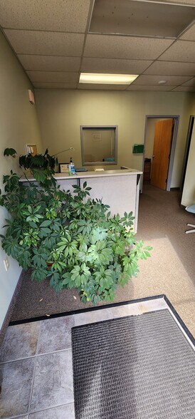 More Photos Of 29 Kripes Rd, East Granby Light Manufacturing For Lease