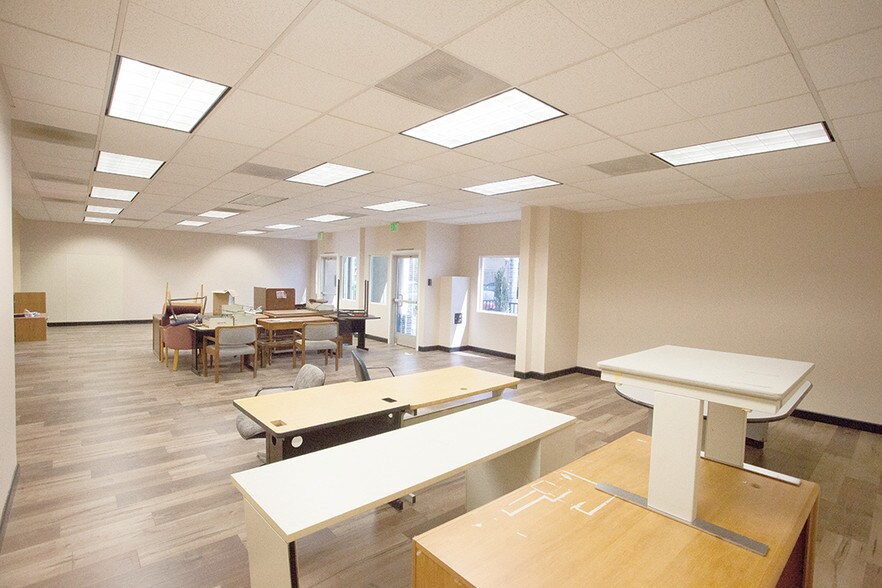 More Photos Of 425-427 Atlantic Ave, Long Beach Office For Sale