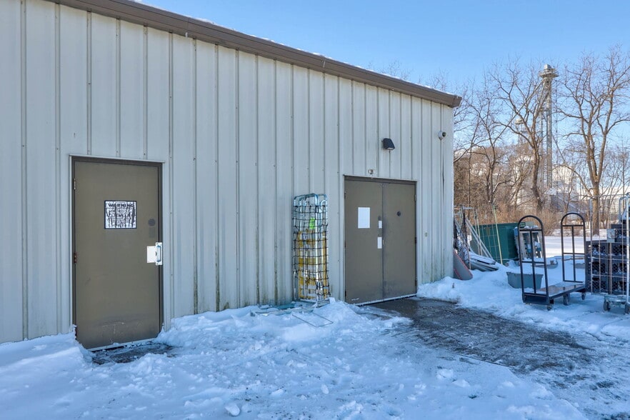 More Photos Of 57 N Caseville Rd, Pigeon Freestanding For Sale
