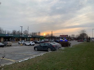 More Photos Of 2928-2950 E Highland Rd, Highland General Retail For Lease