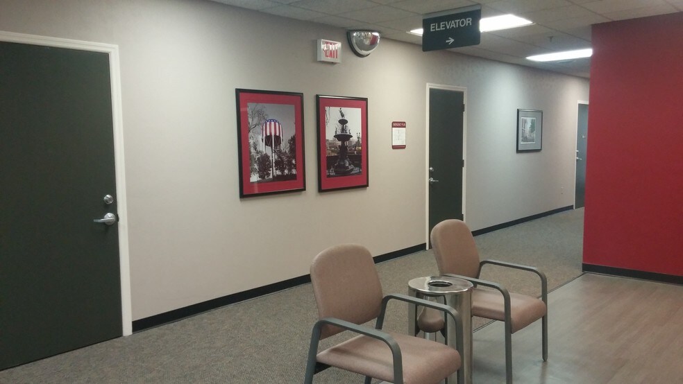 More Photos Of 1300 Andrea St, Bowling Green Office For Lease