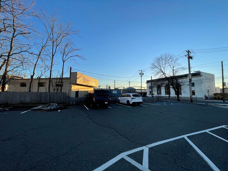 More Photos Of 30 Main St, East Rockaway Auto Repair For Sale