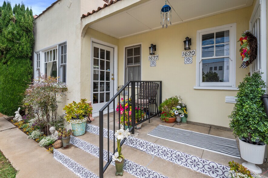 More Photos Of 1620 California Ave, Santa Monica Apartments For Sale