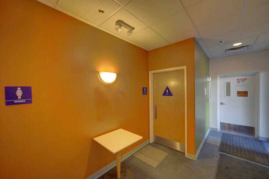 More Photos Of 1065 Marauder St, Chico Manufacturing For Sale