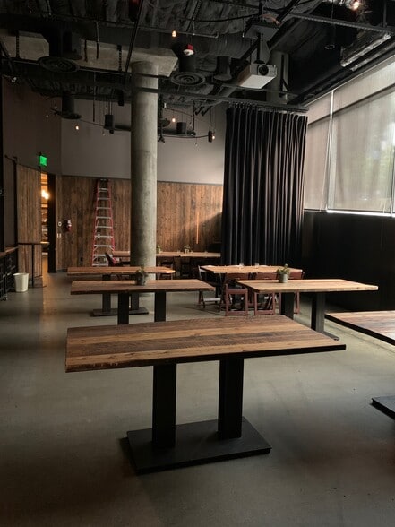 More Photos Of 10608-10700 NE 4th St, Bellevue Apartments For Lease