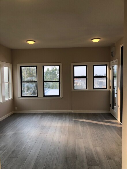 More Photos Of 5263 Claremont Ave, Oakland Loft Creative Space For Sale