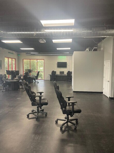 More Photos Of 2301 Longleaf Blvd, Lake Wales Office For Lease