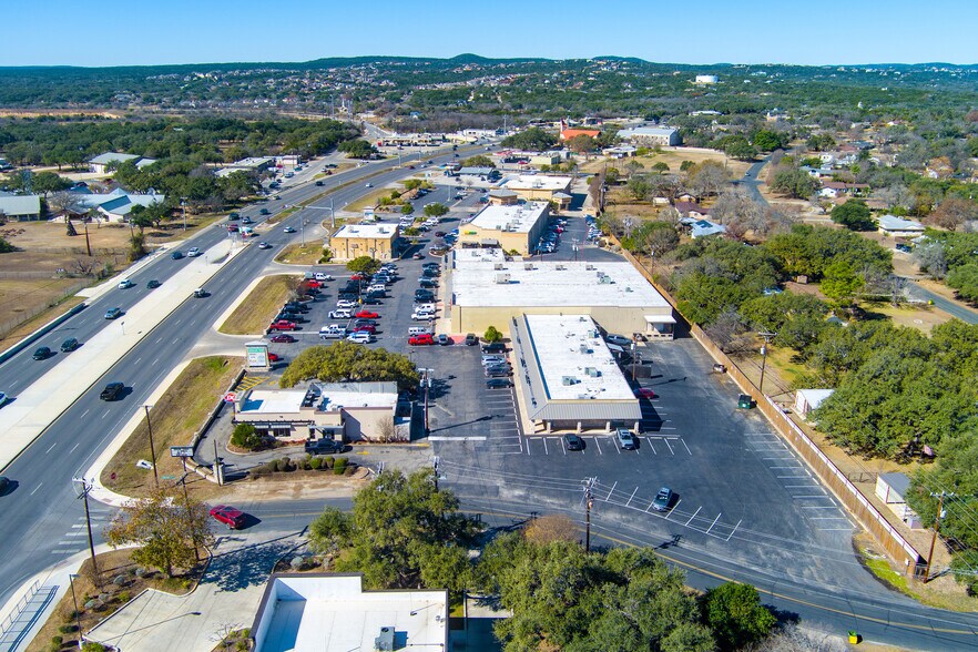 More Photos Of 12908-12932 Bandera Rd, Helotes General Retail For Sale