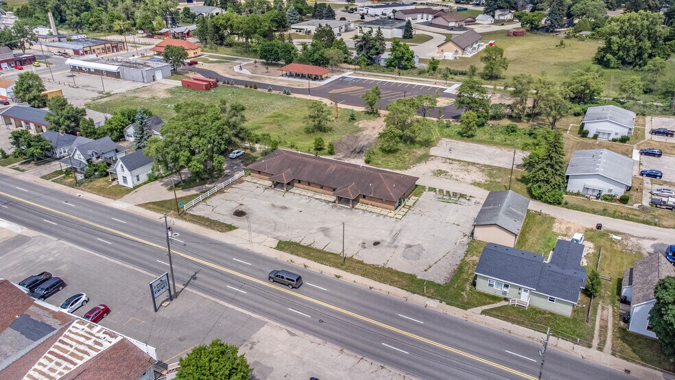 More Photos Of 203 S 3rd Ave, Big Rapids Medical For Sale