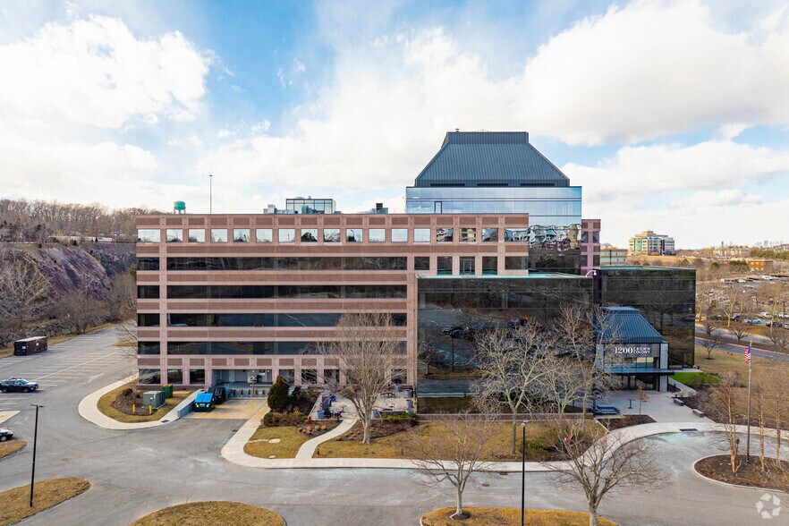 More Photos Of 1200 Crown Colony Dr, Quincy Business Park For Lease