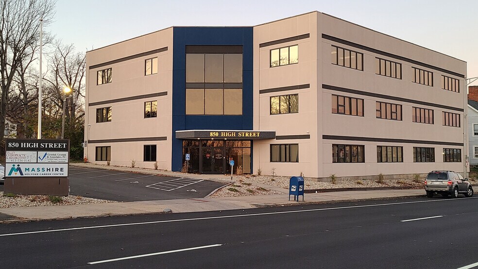 More Photos Of 850 High St, Holyoke Medical For Lease