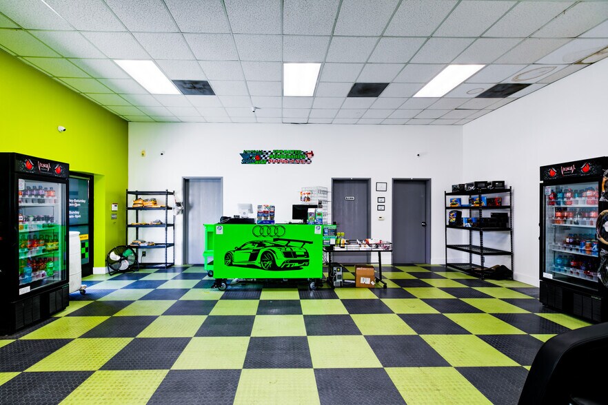 More Photos Of 144 E Palmdale Blvd, Palmdale Carwash For Sale