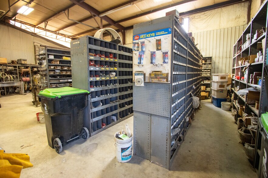 More Photos Of 111 E Liberty St, Pilot Point General Retail For Sale