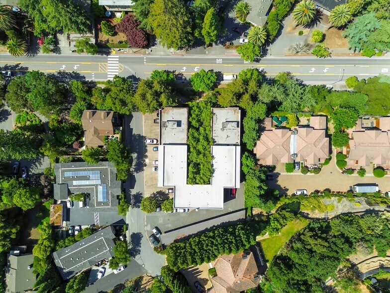 More Photos Of 1118 Sir Francis Drake Blvd, Kentfield Apartments For Sale