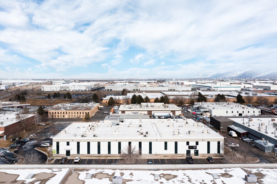 More Photos Of 1890 S 3850 W, Salt Lake City Light Manufacturing For Lease