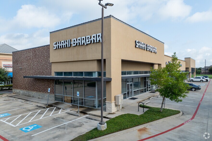 More Photos Of 12920 University Blvd, Sugar Land Unknown For Lease