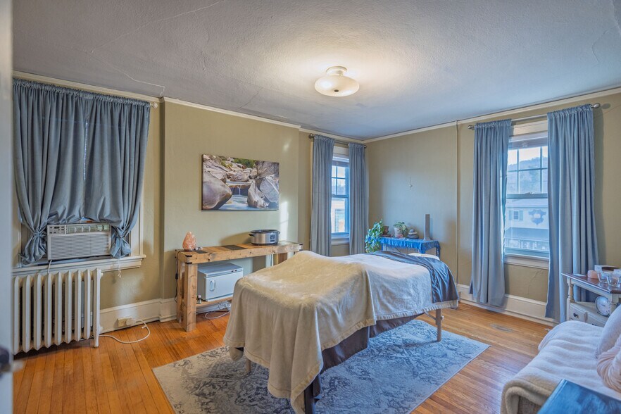 More Photos Of 346 Merrimon Ave, Asheville Medical For Sale