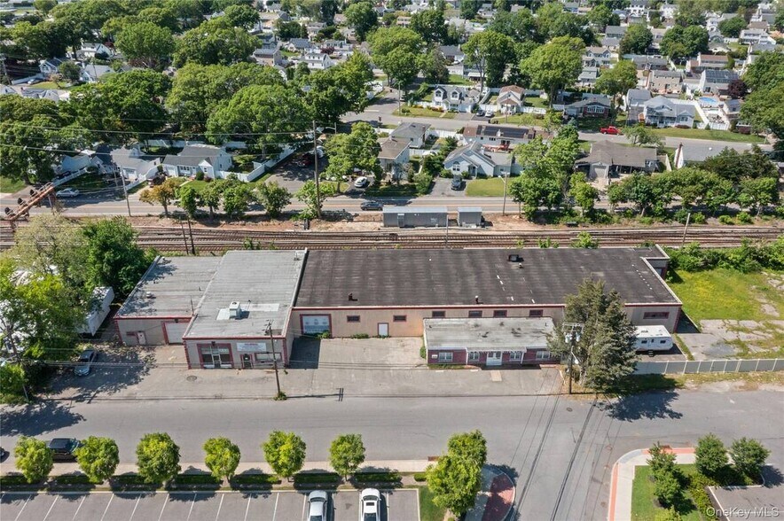More Photos Of 1113-1125 Prospect Ave, West Islip Warehouse For Sale