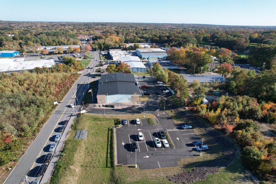 More Photos Of 70 Frank Mossberg Dr, Attleboro Warehouse For Lease