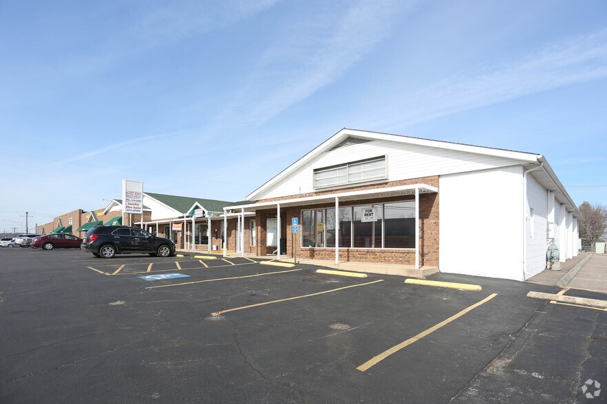 More Photos Of 528 E Main St, Park Hills Unknown For Lease