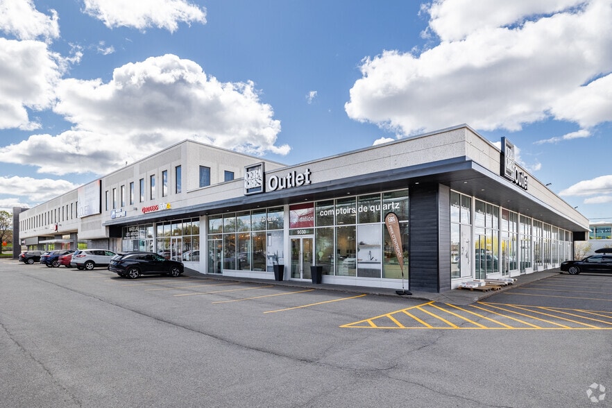 More Photos Of 9000-9012 Boul De L'acadie, Montréal Storefront For Lease