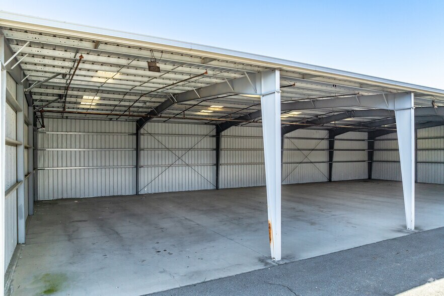 More Photos Of 1980 Kusel Rd, Oroville Manufacturing For Lease