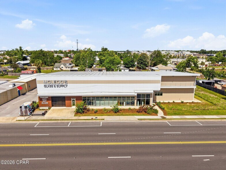 More Photos Of 1331 Harrison Ave, Panama City Showroom For Sale