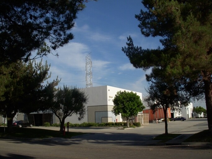 More Photos Of 13450 Brooks Dr, Baldwin Park Warehouse For Lease