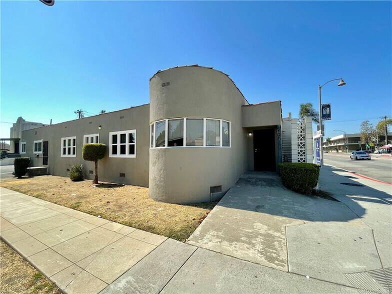 Primary Photo Of 1401 W Whittier Blvd, Montebello Office For Lease